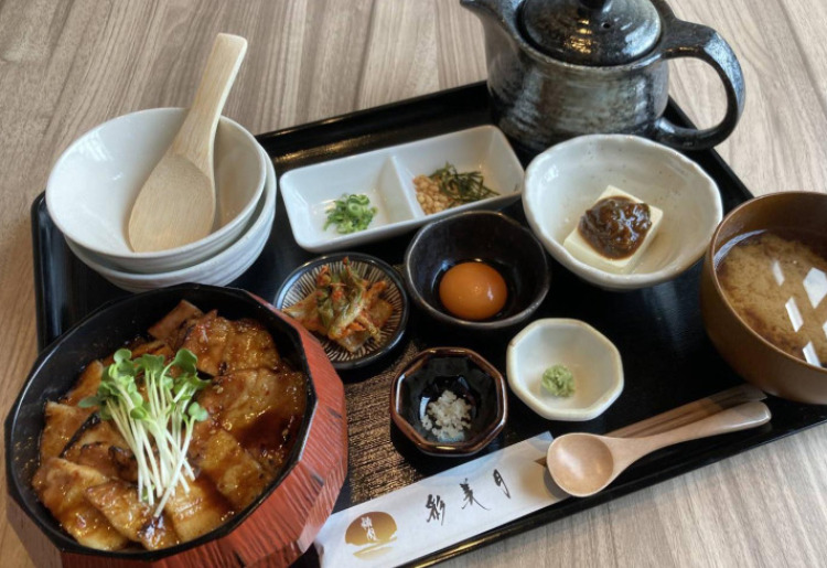 山形豚のひつまぶし